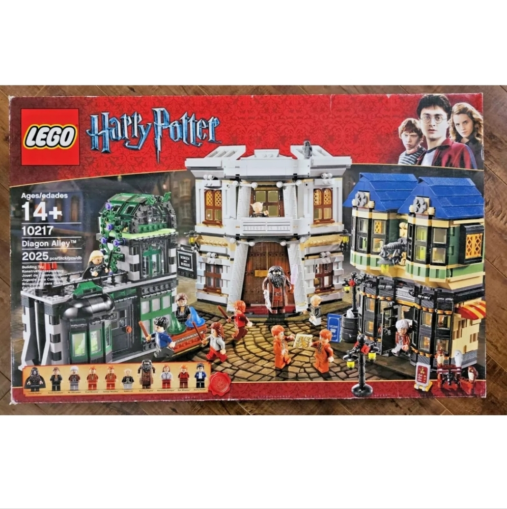 LEGO Harry Potter 10217 Diagon Alley NEW SEALED 12 Minifigues!! RETIRED